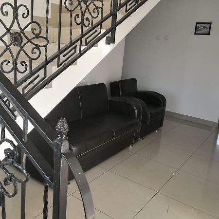 Pensiunea Platinum Târgu Jiu Buitenkant foto