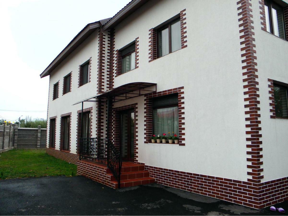 Pensiunea Platinum Târgu Jiu Buitenkant foto